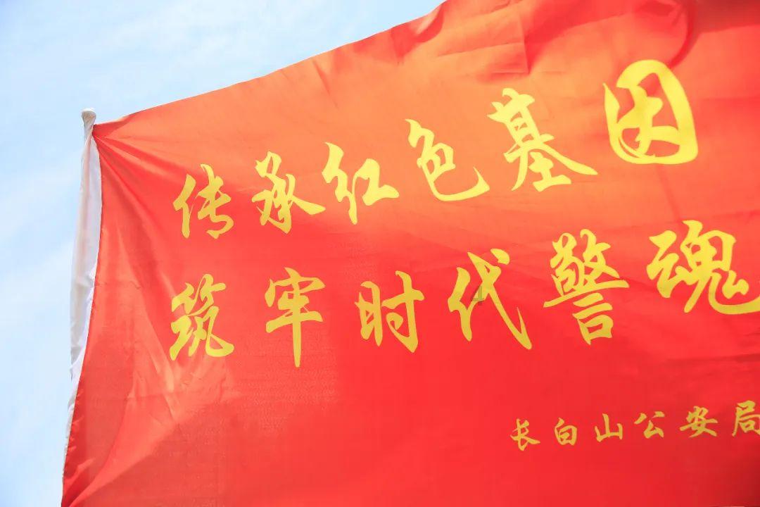 新疆隐藏特产深海大鱿鱼你可能刚知道，但这个特产你一定不陌生